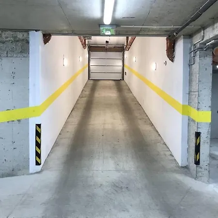 Eras - център * Varna