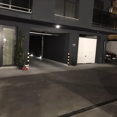 Eras - център Warna