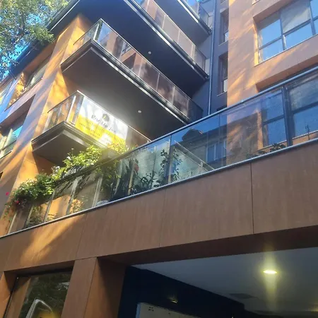 Apartment Eras - център