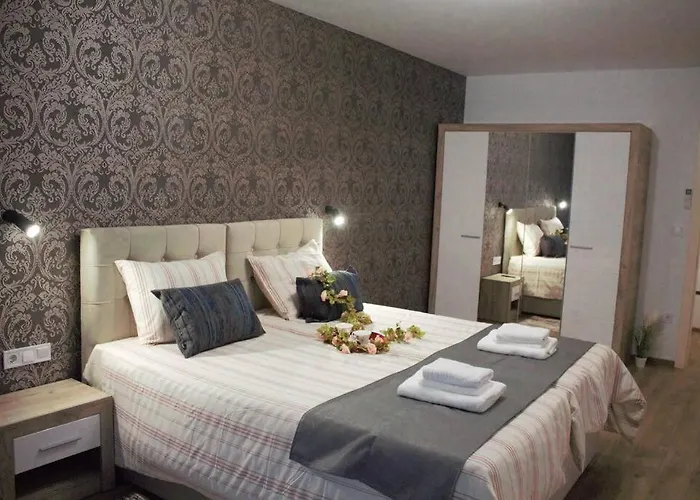 Apartment Eras - център