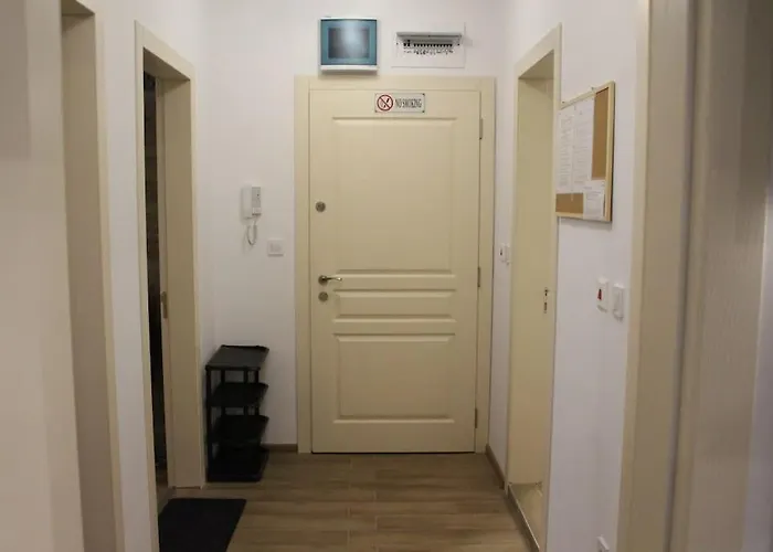 Eras - център Apartment Warna