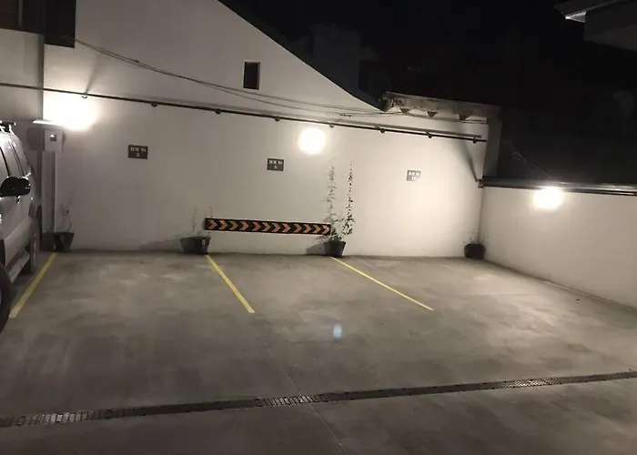 Apartment Eras - център *