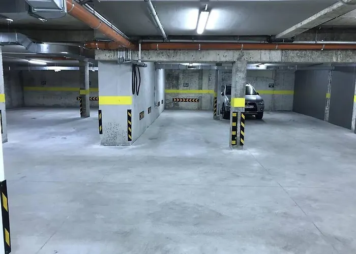 Eras - център * Warna