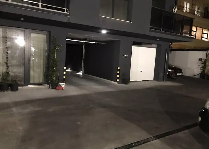 Eras - център Warna