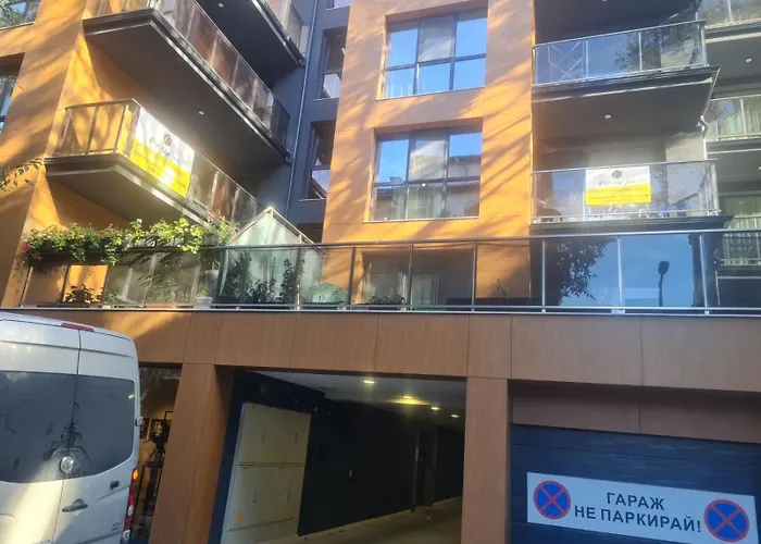 Eras - център Warna