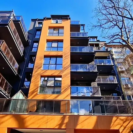 Apartament Eras - център